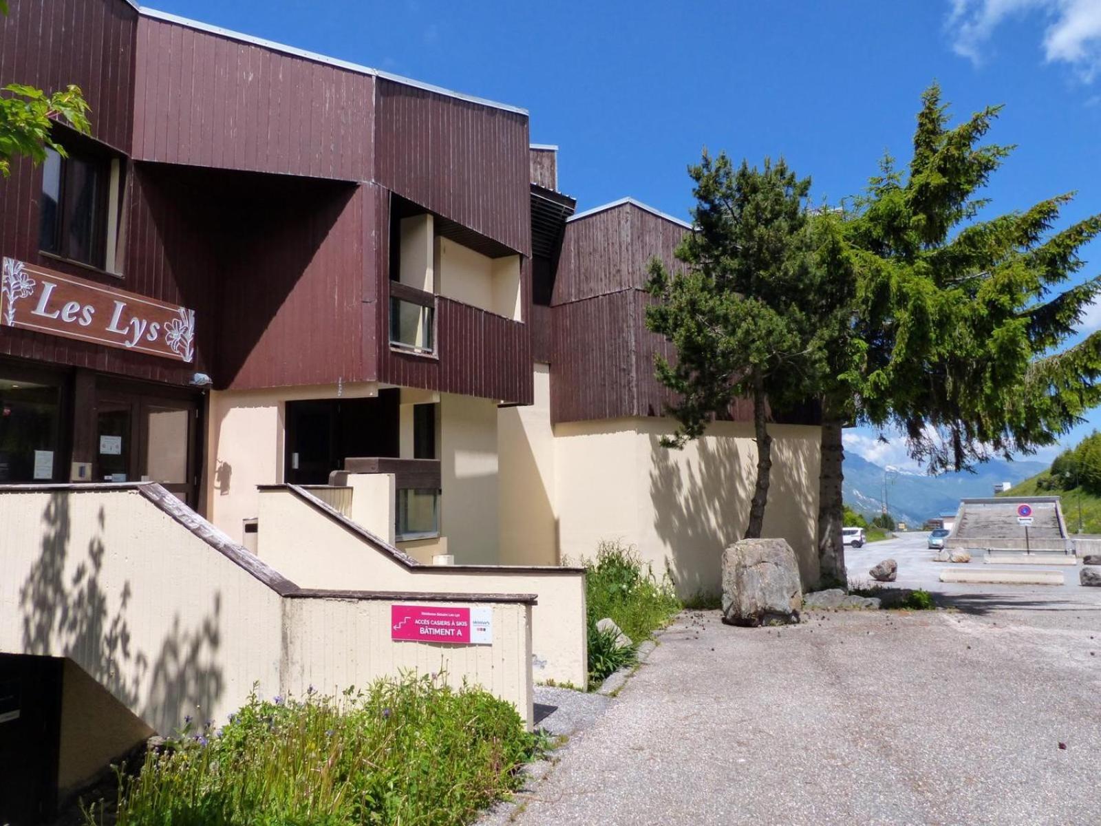 Travelski Home Select - Residence Les Lys 圣马丁德贝尔维尔 外观 照片